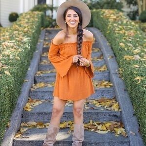 Blu Pepper Off Shoulders/Bell Peach Orange Sleeves Mini Dress Size Small